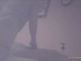 Таа отиде да се бања и масажа салон насилно хинди мојата секси bf силувани