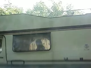Таа е во campers хинди sexsy видео хотелот