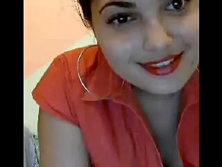 Труење на веб камера, тесни гради, а потоа почна да прегратка пичката хинди bhojpuri секс камери bf со прсти