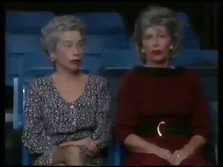 Син desi секси гроздобер HD филм и мајка