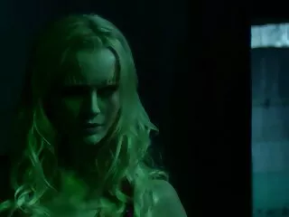 Тоа е секси видео сина хинди е многу силен во газот hd