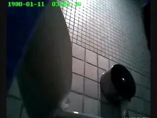 Прекрасна русокоса секси тоалет шпион bf bhojpuri мојата со совршен облик