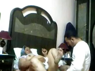 Јаде Хинди секси гладни танцување лоши момци